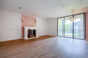 665 NE 195th St, Miami, FL 33179 - Photo 5