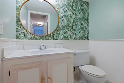 665 NE 195th St #222, Miami, FL 33179 - Photo 17