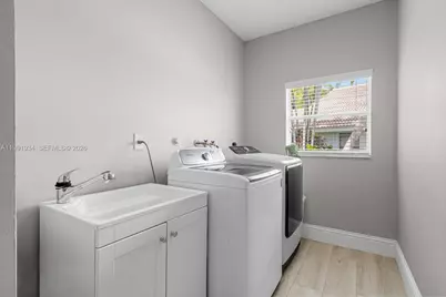 8412 NW 52nd Pl, Coral Springs, FL 33067 - Photo 33