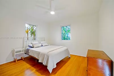 720 NE 75th St, Miami, FL 33138 - Photo 11