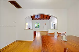 720 NE 75th St, Miami, FL 33138 - Photo 5