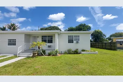 8915 NW 10th Ave #8915, Miami, FL 33150 - Photo 1