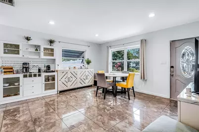 7211 NW 76th St, Tamarac, FL 33321 - Photo 3