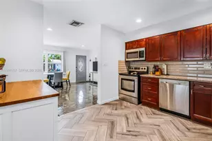 7211 NW 76th St, Tamarac, FL 33321 - Photo 7