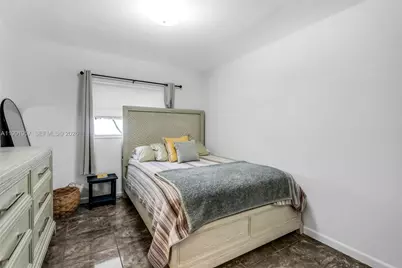 7211 NW 76th St, Tamarac, FL 33321 - Photo 15