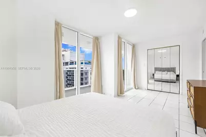 2401 Collins Ave #1906, Miami Beach, FL 33140 - Photo 25