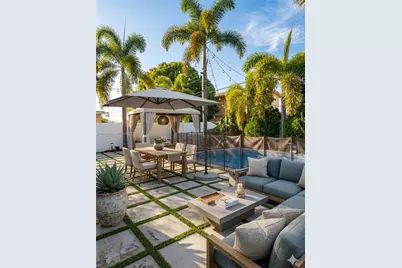 625 E 8th Ln, Hialeah, FL 33010 - Photo 1