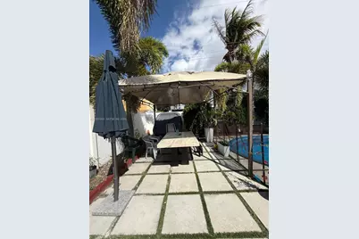 625 E 8th Ln, Hialeah, FL 33010 - Photo 51