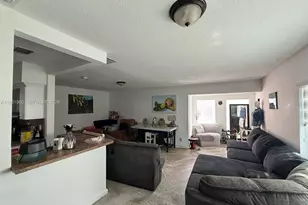 625 E 8th Ln, Hialeah, FL 33010 - Photo 5