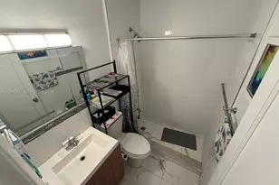 625 E 8th Ln, Hialeah, FL 33010 - Photo 11