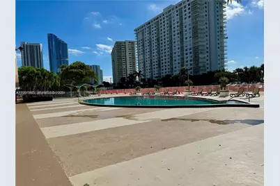 400 Kings Point Dr #609, Sunny Isles Beach, FL 33160 - Photo 23