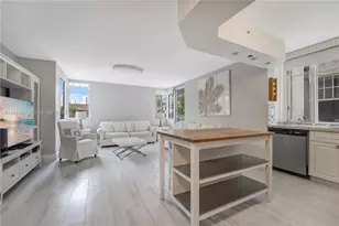 1532 Drexel Ave, Miami Beach, FL 33139 - Photo 9