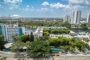 1720 NW N River Dr, Miami, FL 33125 - Photo 31