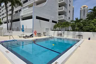 17900 N Bay Rd, Sunny Isles Beach, FL 33160 - Photo 33