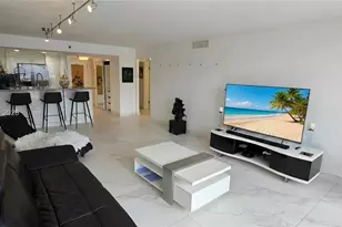 17900 N Bay Rd, Sunny Isles Beach, FL 33160 - Photo 11