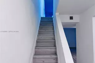 2660 W 76th St, Hialeah, FL 33016 - Photo 11