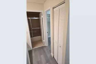 302 Lakeview Dr #E, Royal Palm Beach, FL 33411 - Photo 33