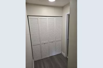 302 Lakeview Dr #E, Royal Palm Beach, FL 33411 - Photo 21