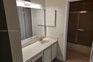 302 Lakeview Dr, Royal Palm Beach, FL 33411 - Photo 15