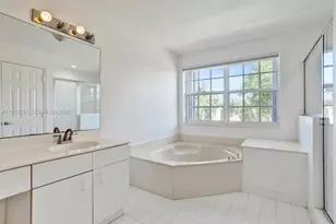 17026 NW 19th St, Pembroke Pines, FL 33028 - Photo 35