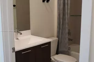 8301 NW 41st St, Doral, FL 33166 - Photo 15