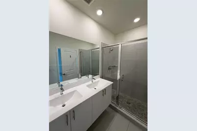 4470 NW 83rd Ave, Doral, FL 33166 - Photo 25