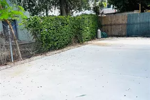 2121 SW 4th St, Miami, FL 33135 - Photo 17