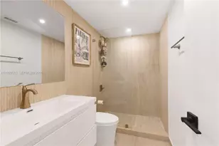 5161 Collins Ave, Miami Beach, FL 33140 - Photo 9