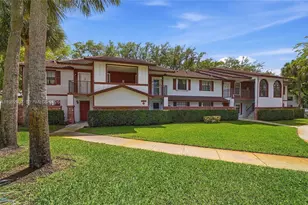 2376 NW 89th Dr, Coral Springs, FL 33065 - Photo 3