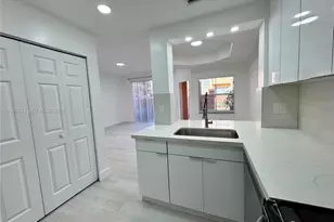 4911 Spinnaker Dr, Dania Beach, FL 33312 - Photo 3