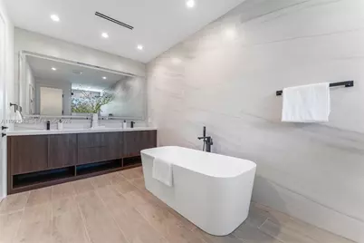 1122 NE 10th Ave #B, Fort Lauderdale, FL 33304 - Photo 21