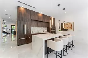 1122 NE 10th Ave, Fort Lauderdale, FL 33304 - Photo 9