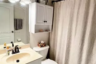 6980 NW 177th St, Hialeah, FL 33015 - Photo 5