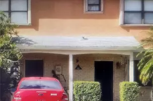 730 NW 106th Terrace, Pembroke Pines, FL 33026 - Photo 1