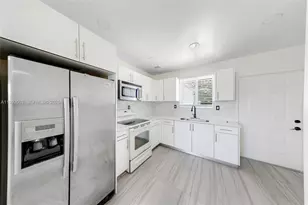 9805 Marlin Rd, Cutler Bay, FL 33157 - Photo 31