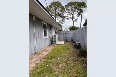 1125 SW 15th Ave SW, Vero Beach, FL 32962 - Photo 9