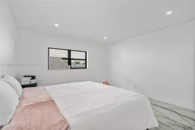 1850 NE 199th St, Miami, FL 33179 - Photo 25