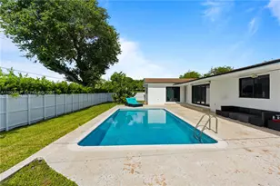 1850 NE 199th St, Miami, FL 33179 - Photo 37