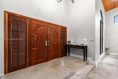 16214 NW 82nd Pl, Miami Lakes, FL 33016 - Photo 3