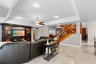 16214 NW 82nd Pl, Miami Lakes, FL 33016 - Photo 11