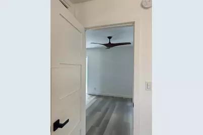 225 SE 16th Ave #3, Fort Lauderdale, FL 33301 - Photo 17