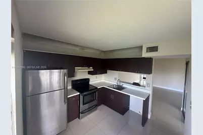 1211 S Independence Dr #1211-D, Homestead, FL 33034 - Photo 11