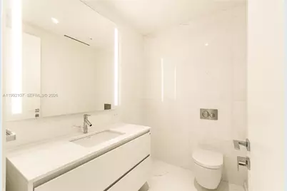 300 Biscayne Boulevard Way #2103C, Miami, FL 33131 - Photo 29