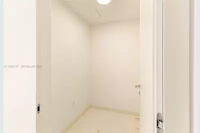 300 Biscayne Boulevard Way #2103C, Miami, FL 33131 - Photo 33