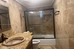 5401 Collins Ave, Miami Beach, FL 33140 - Photo 21