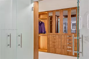 5660 Collins Ave, Miami Beach, FL 33140 - Photo 39