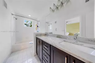 12158 SW 5th Ct, Pembroke Pines, FL 33025 - Photo 13