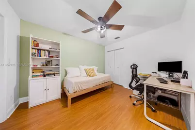 12158 SW 5th Ct, Pembroke Pines, FL 33025 - Photo 11