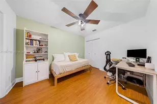 12158 SW 5th Ct, Pembroke Pines, FL 33025 - Photo 11