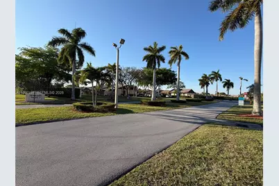 11938 SW 122nd Ct, Miami, FL 33186 - Photo 29